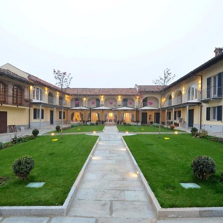 Agriturismo Cascina Varie Castagnito Eksteriør bilde
