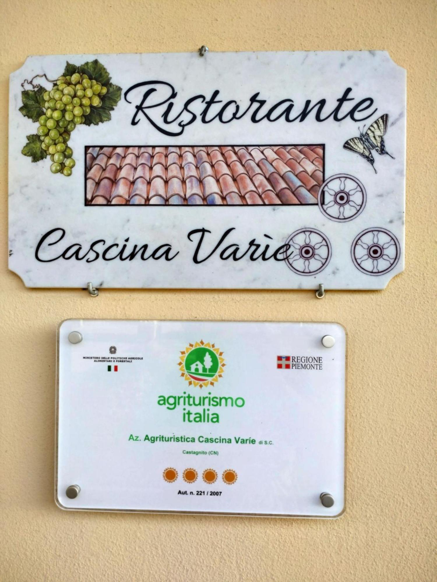 Agriturismo Cascina Varie Castagnito Eksteriør bilde
