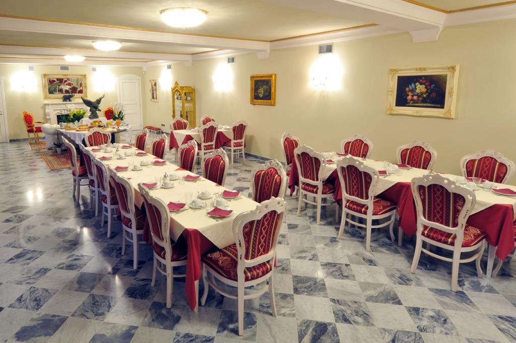 Agriturismo Cascina Varie Castagnito Eksteriør bilde