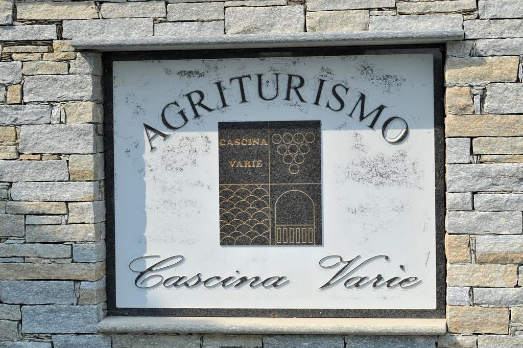 Agriturismo Cascina Varie Castagnito Eksteriør bilde