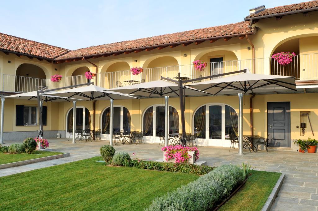 Agriturismo Cascina Varie Castagnito Eksteriør bilde