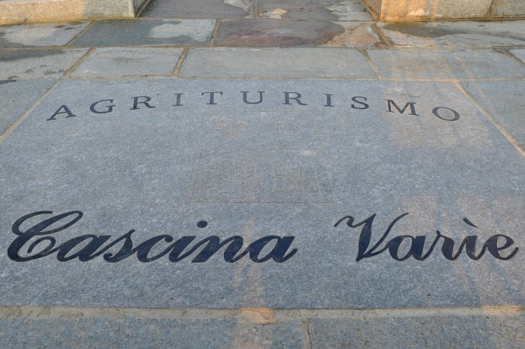 Agriturismo Cascina Varie Castagnito Eksteriør bilde