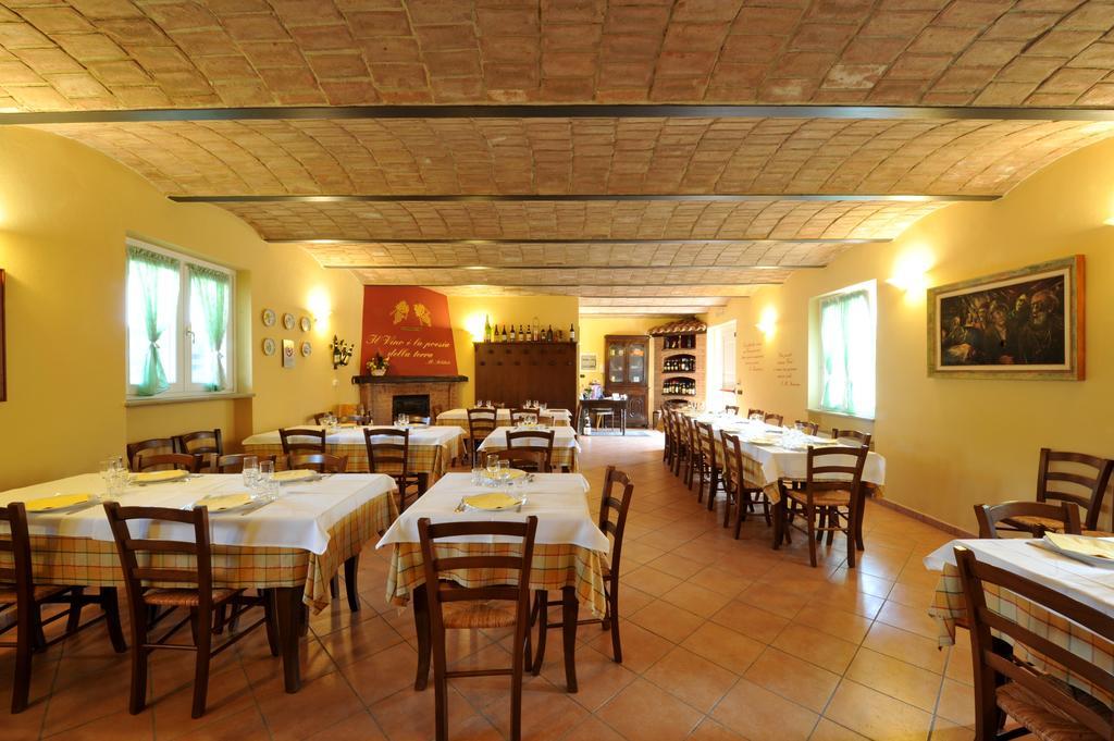 Agriturismo Cascina Varie Castagnito Eksteriør bilde